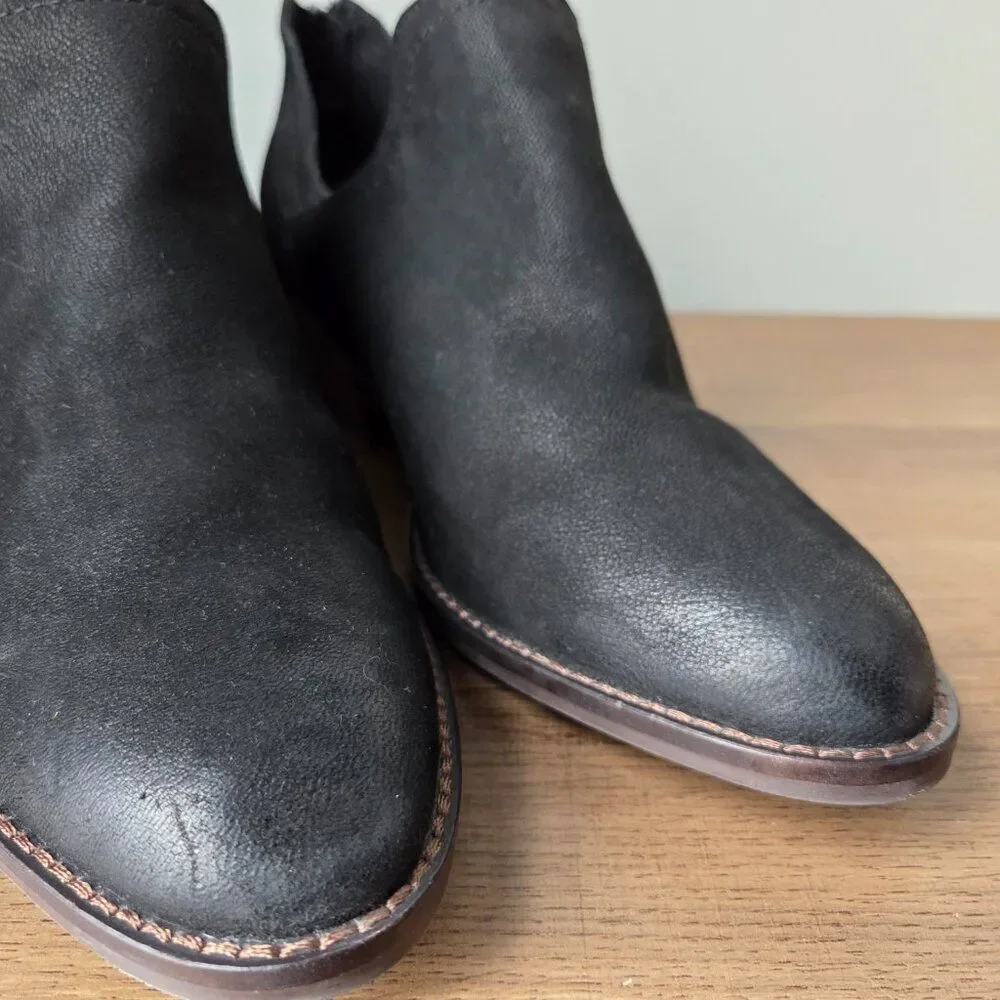 LIKE NEW LUCKY BRAND FITINA BLACK LEATHER ALMOND TOE ANKLE BOOTIES SIZE 9.5 WMNS